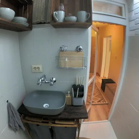 Mini Quiet Apartman Pazardzsik